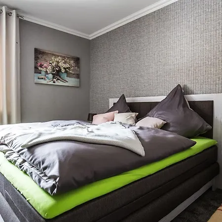 Heinrichs Apartman *