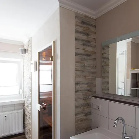 Heinrichs Apartman *